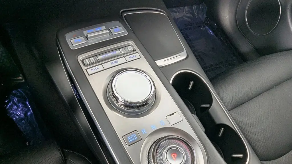 2025 Genesis GV70 2.5T Standard