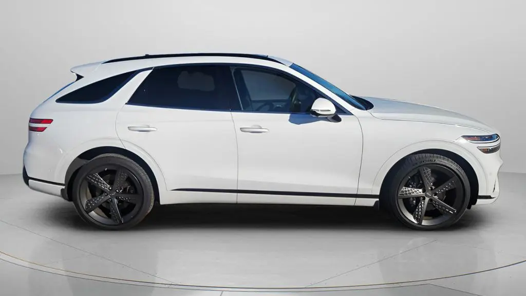2025 Genesis GV70 2.5T Standard