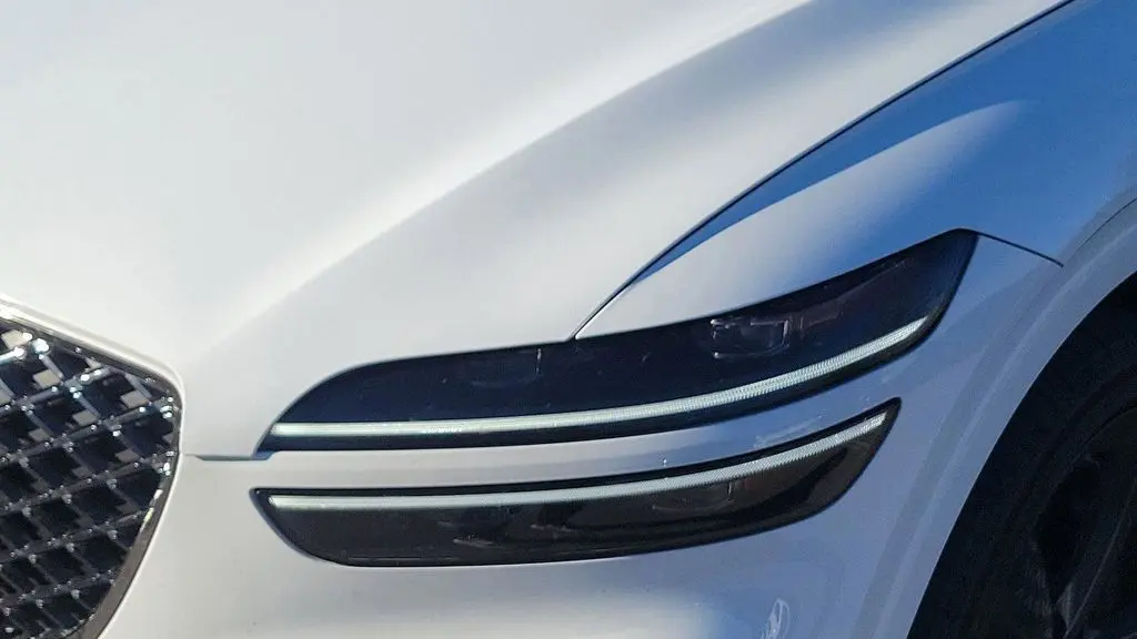 2025 Genesis GV70 2.5T Standard