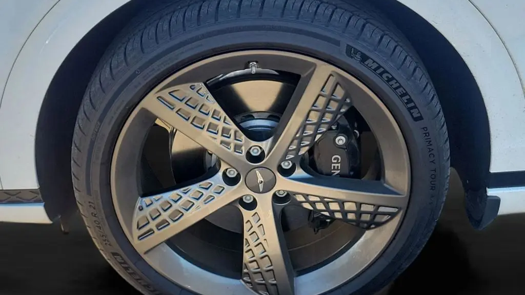 2025 Genesis GV70 2.5T Standard