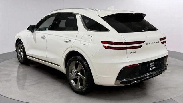 2026 Genesis GV70 2.5T Select
