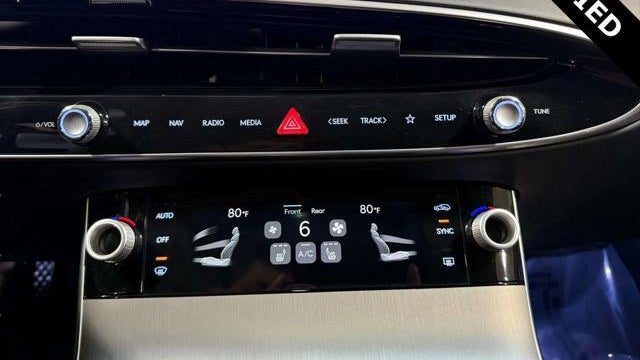 2026 Genesis GV70 2.5T Select