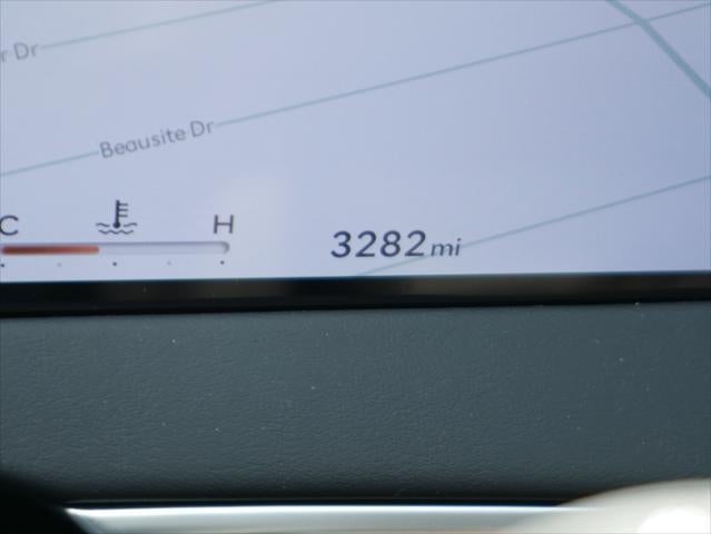 2026 Genesis Gv70 - $49,995