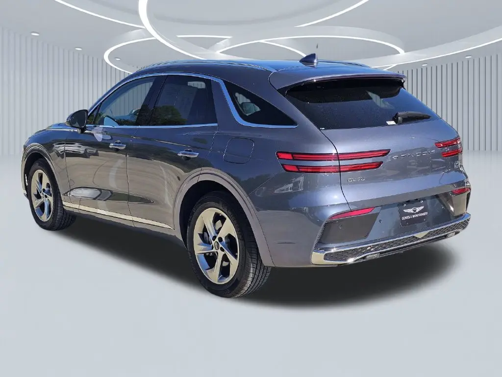 2026 Genesis Gv70 - $40,900