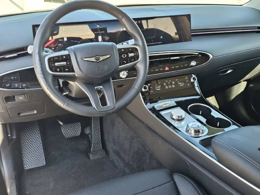 2026 Genesis Gv70 - $40,900