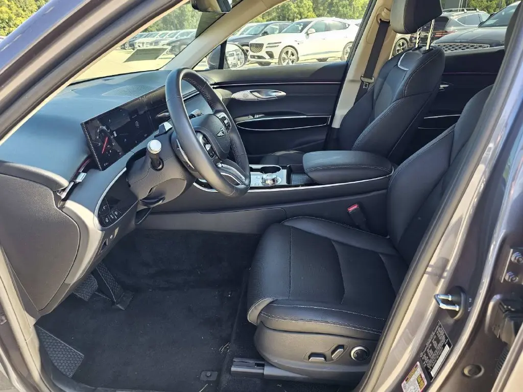 2026 Genesis Gv70 - $39,900