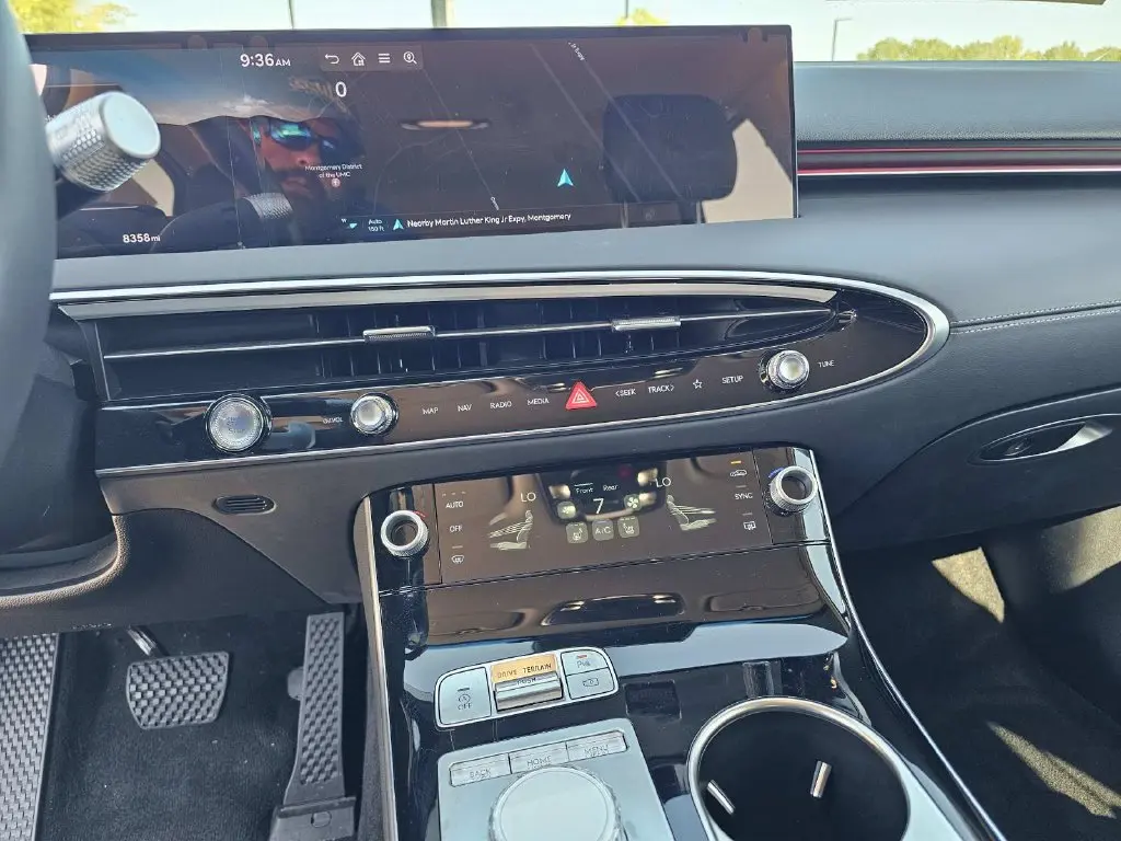 2026 Genesis Gv70 - $39,900