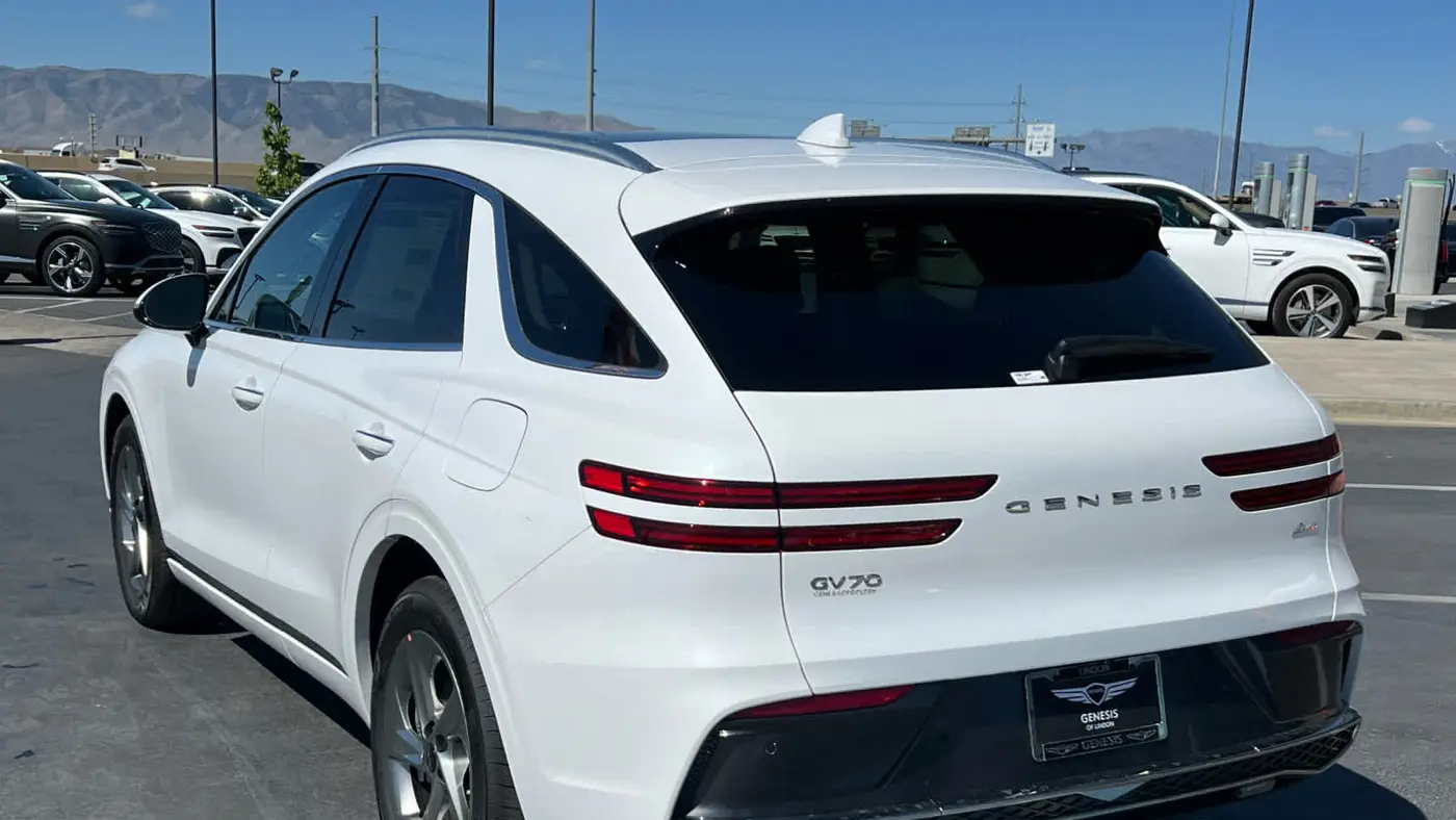 2026 Genesis GV70 2.5T Select