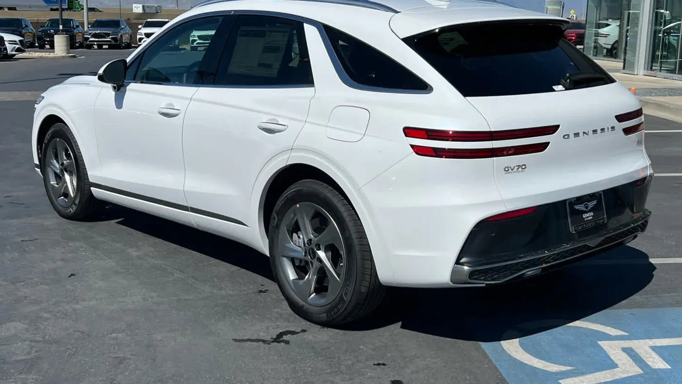 2026 Genesis GV70 2.5T Select