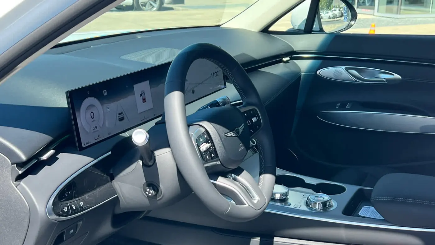 2026 Genesis GV70 2.5T Select