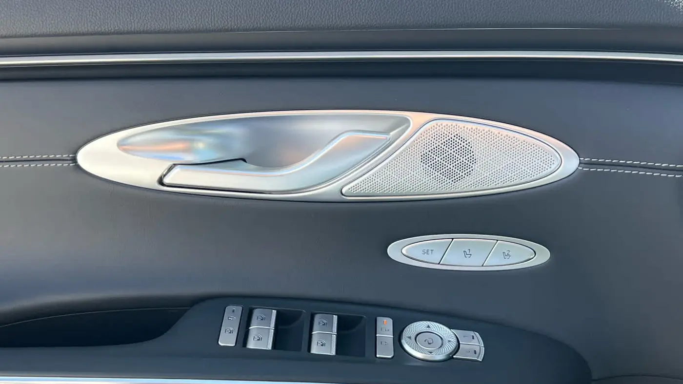 2026 Genesis GV70 2.5T Select