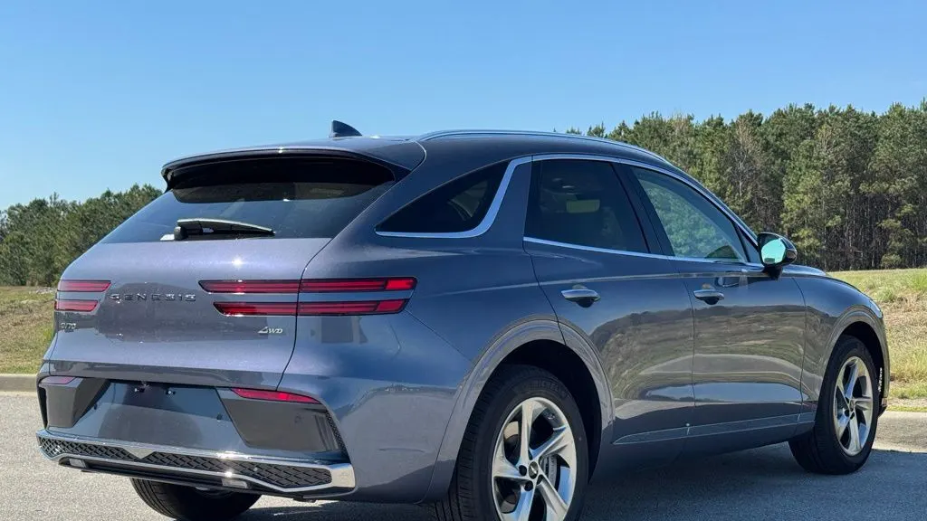 2026 Genesis GV70 2.5T Select