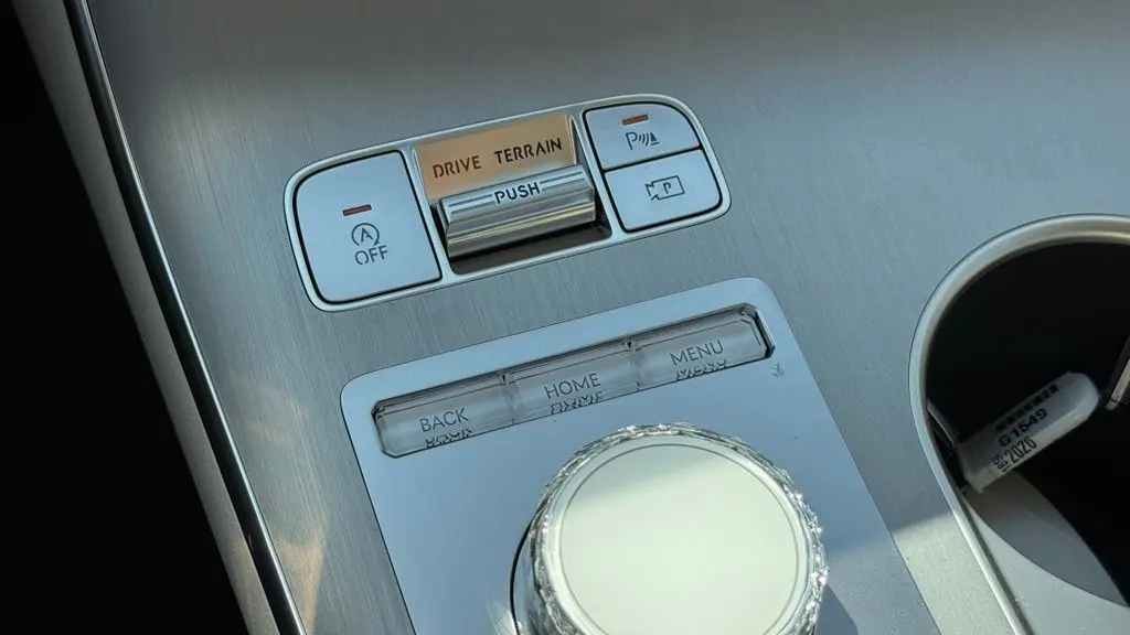 2026 Genesis GV70 2.5T Select