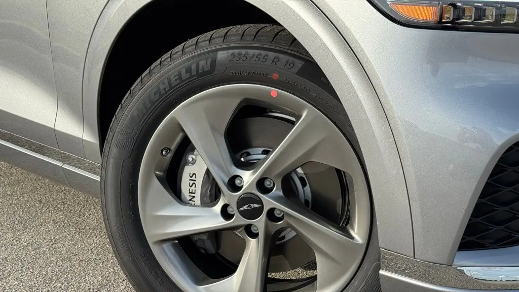 2026 Genesis GV70 2.5T Standard