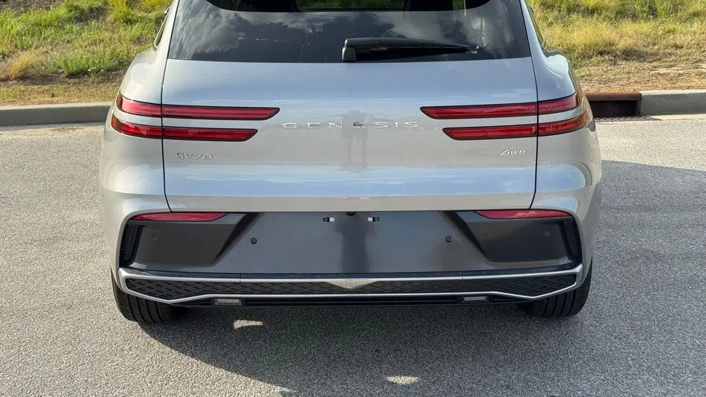2026 Genesis GV70 2.5T Standard