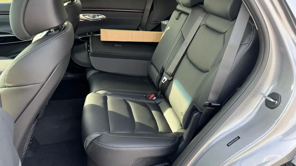 2026 Genesis GV70 2.5T Standard