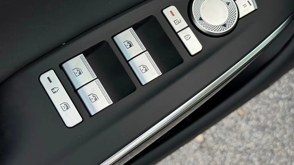 2026 Genesis GV70 2.5T Standard