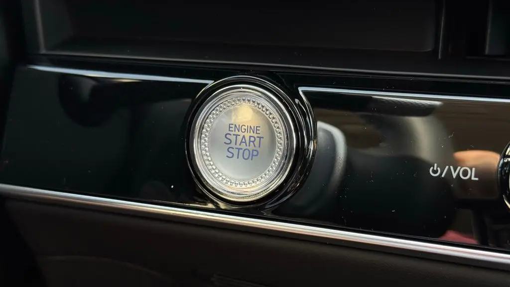 2026 Genesis GV70 2.5T Standard