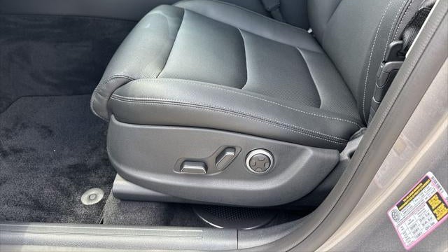 2026 Genesis GV70 2.5T Standard