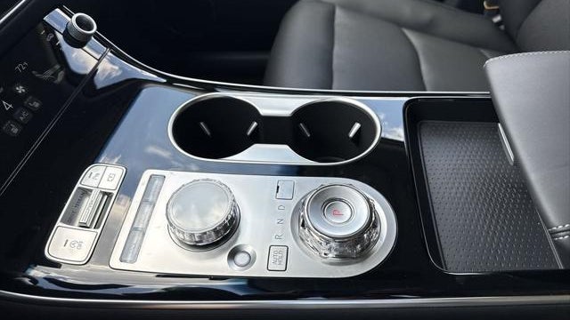2026 Genesis GV70 2.5T Standard