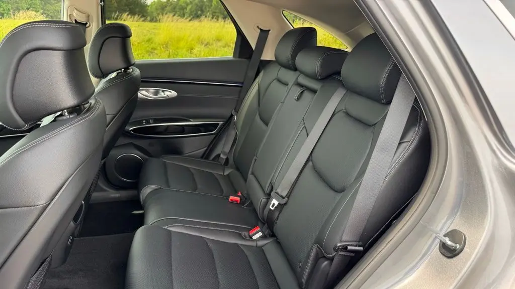 2026 Genesis GV70 2.5T Standard