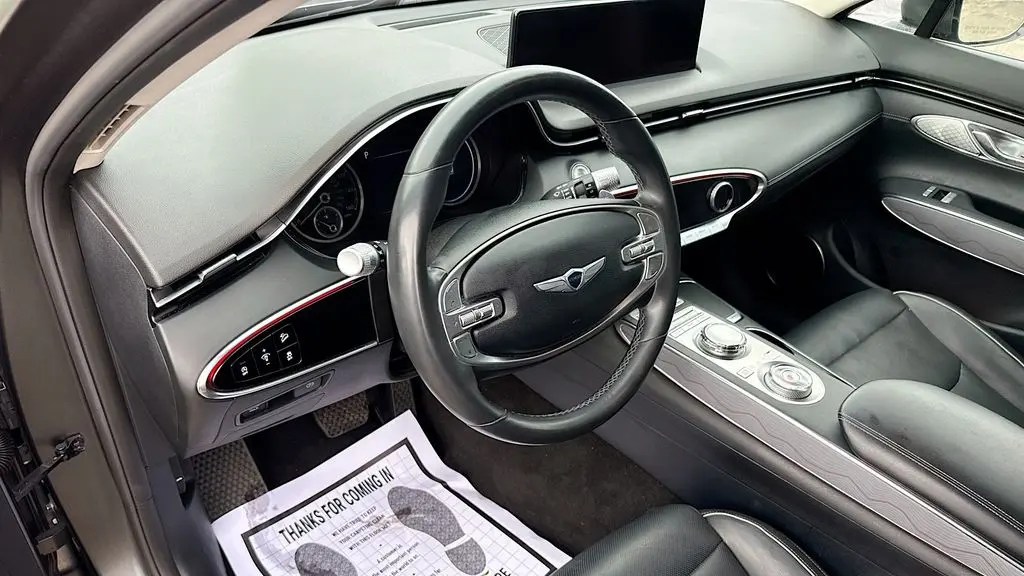 2024 Genesis GV70 2.5T Standard