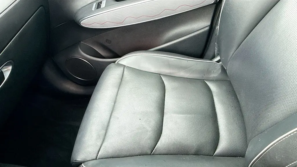 2024 Genesis GV70 2.5T Standard