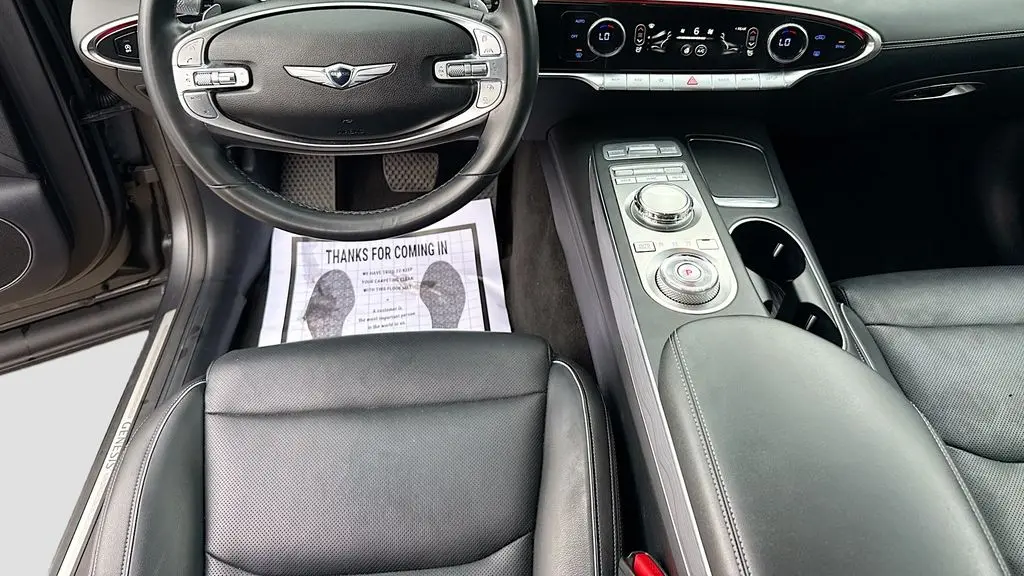 2024 Genesis GV70 2.5T Standard