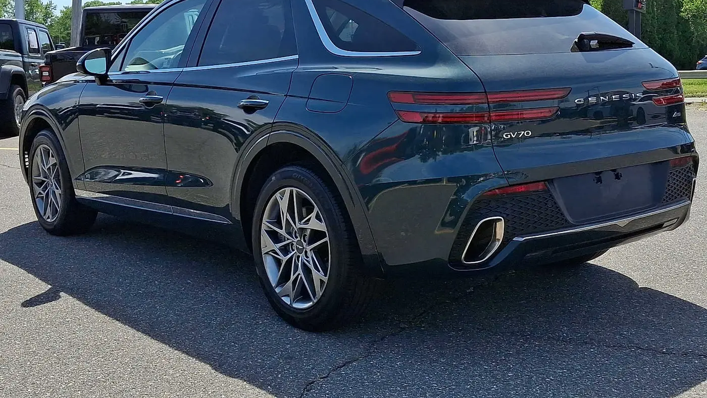 2024 Genesis GV70 2.5T Standard