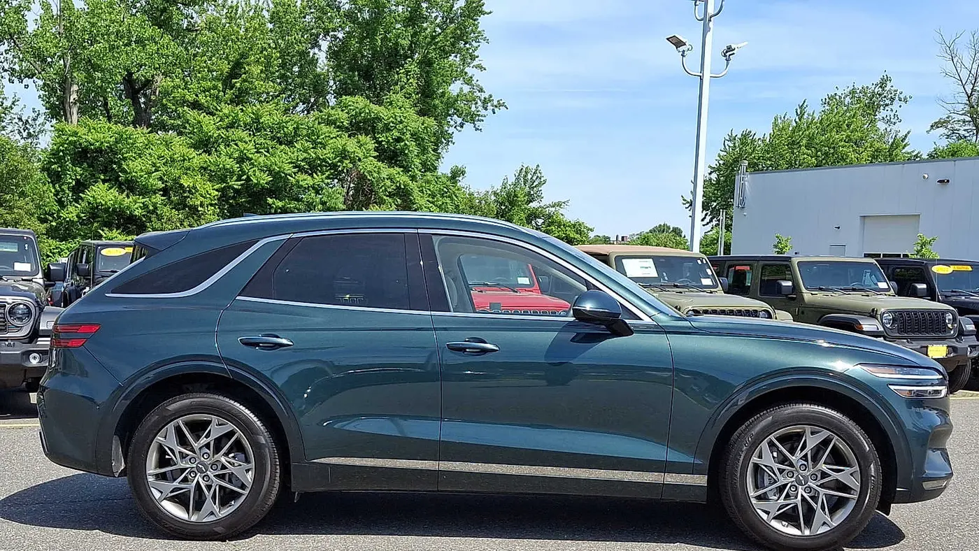 2024 Genesis GV70 2.5T Standard