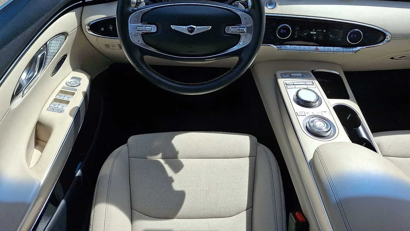 2024 Genesis GV70 2.5T Standard
