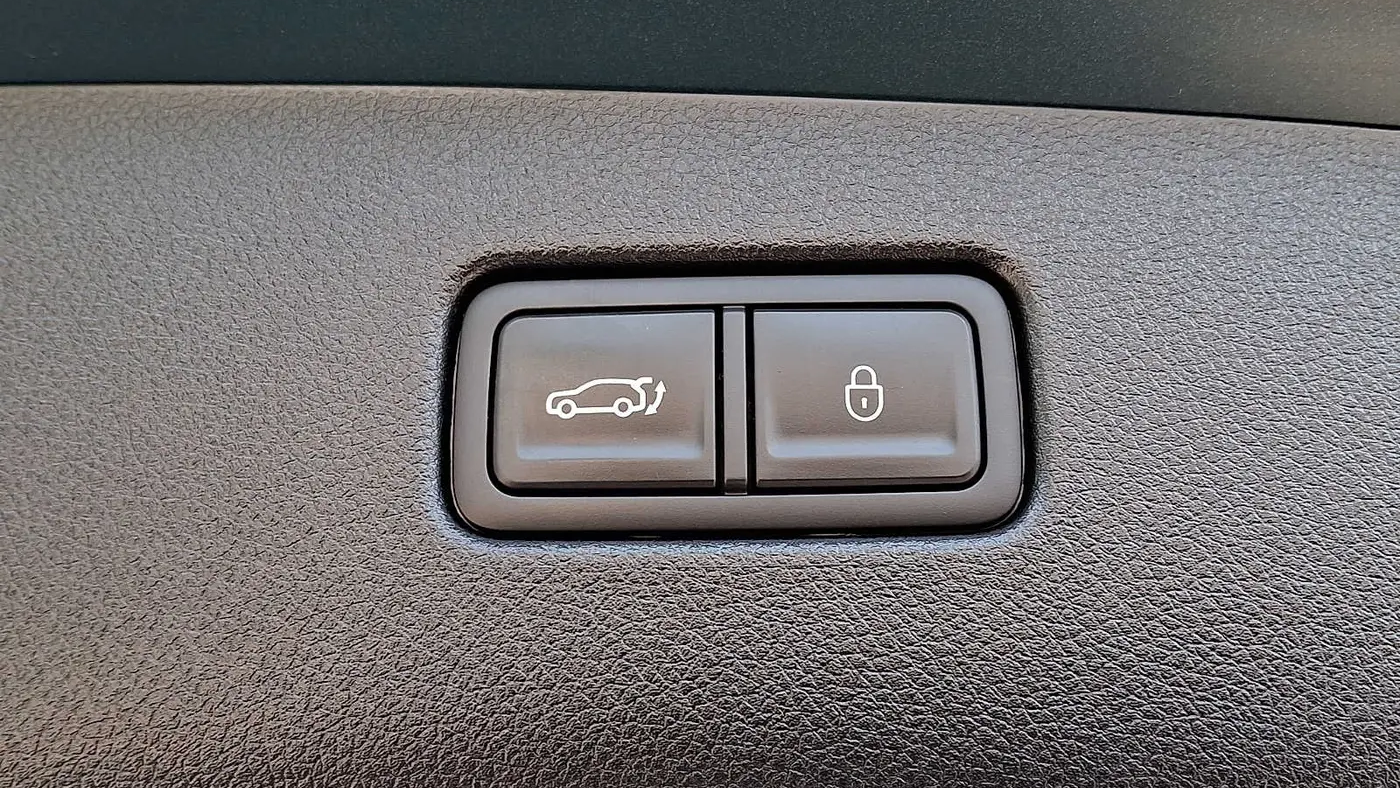 2024 Genesis GV70 2.5T Standard