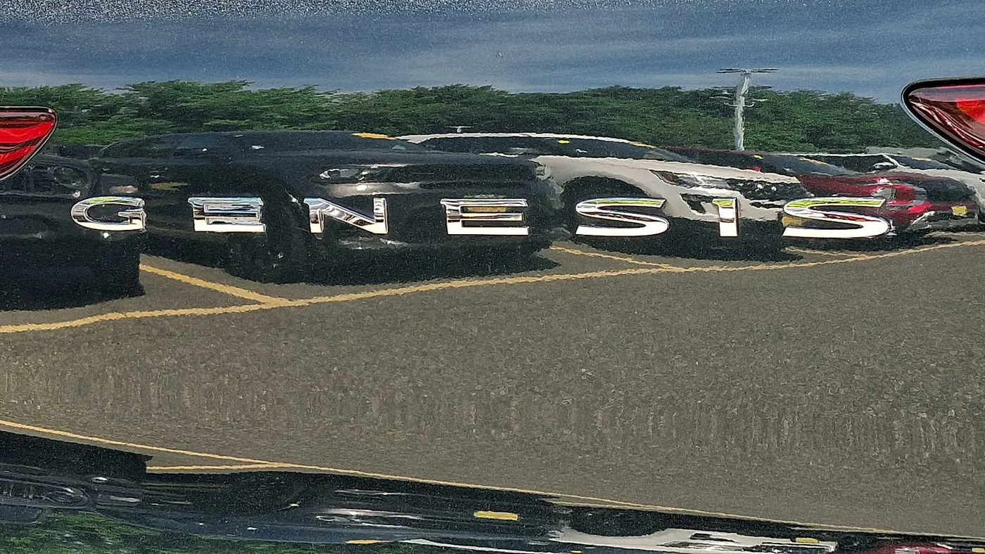2024 Genesis GV70 2.5T Standard