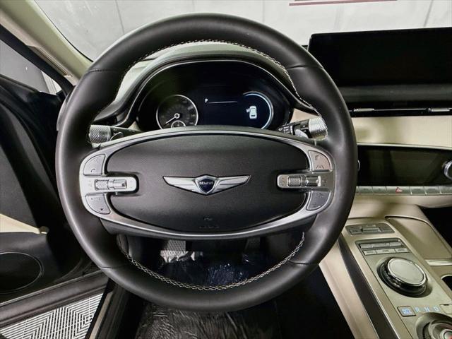 2024 Genesis Gv70 - $38,560