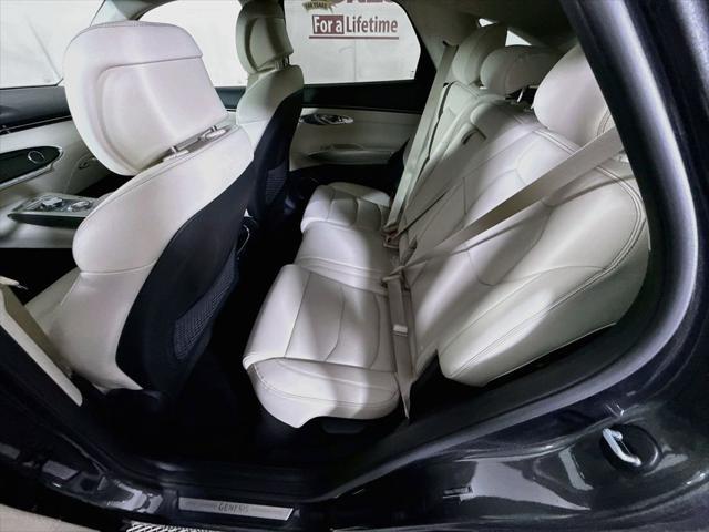 2024 Genesis Gv70 - $38,560
