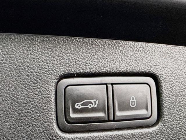 2024 Genesis Gv70 - $38,560