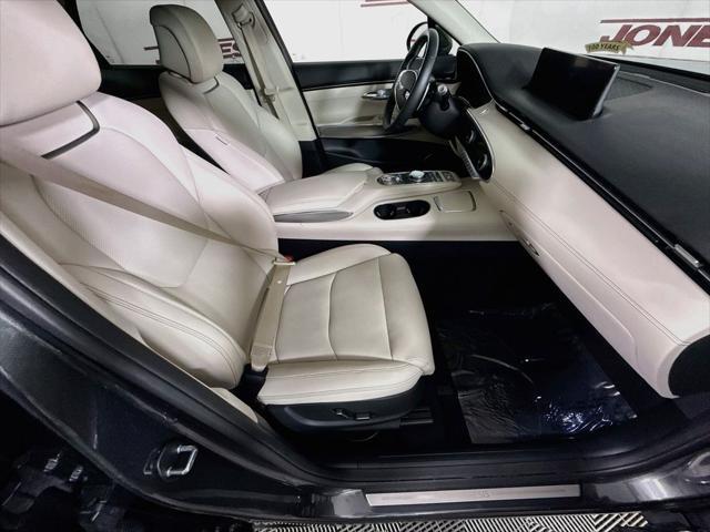 2024 Genesis Gv70 - $38,560