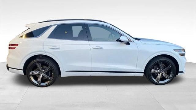 2024 Genesis GV70 2.5T Standard