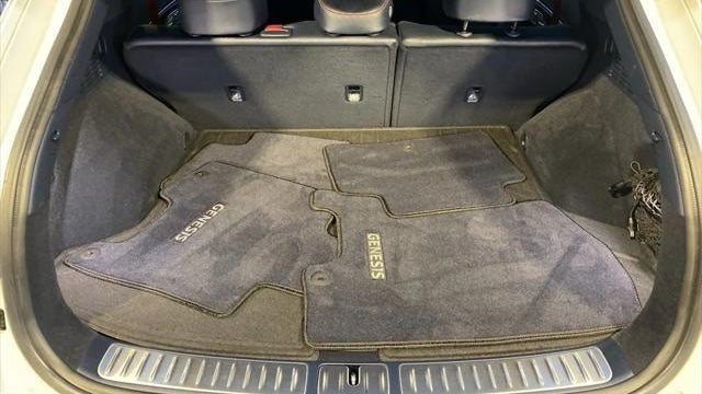 2024 Genesis GV70 2.5T Standard