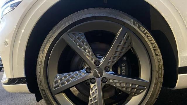 2024 Genesis GV70 2.5T Standard
