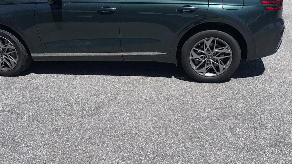 2024 Genesis GV70 2.5T Standard
