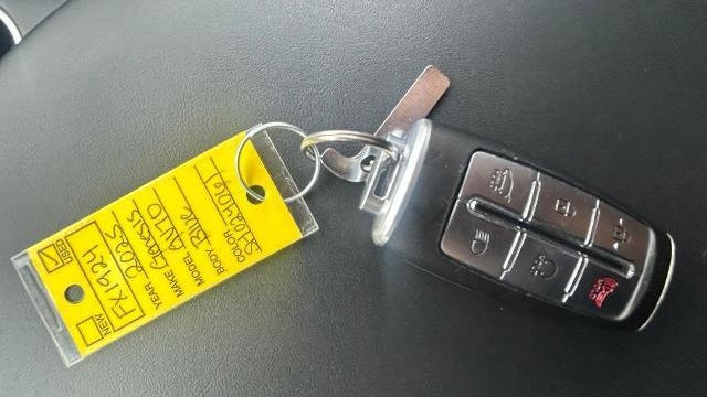 2025 Genesis GV70 2.5T Standard