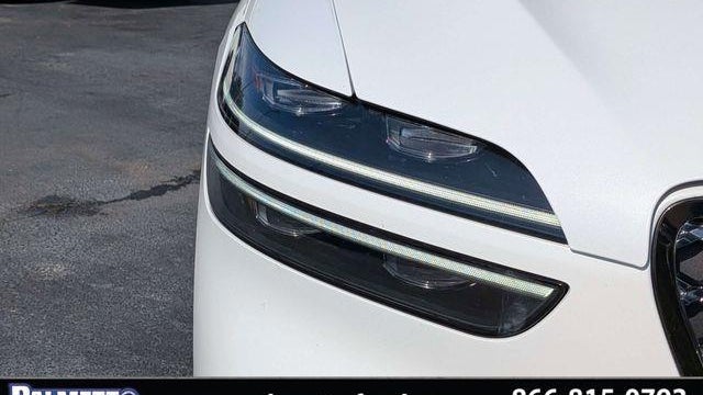 2025 Genesis GV70 2.5T Standard