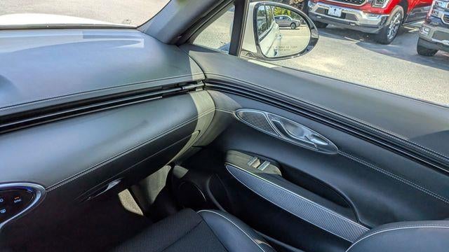 2025 Genesis GV70 2.5T Standard