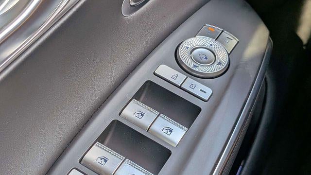 2025 Genesis GV70 2.5T Standard