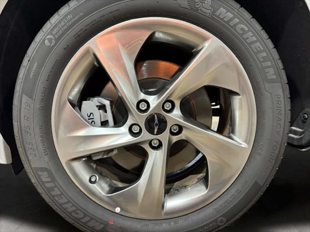 2026 Genesis Gv70 - $42,499