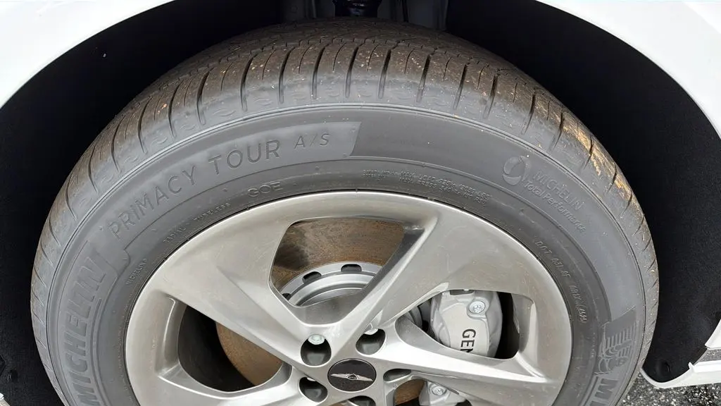 2026 Genesis GV70 2.5T Select