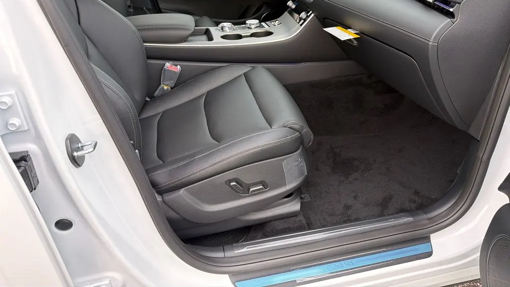 2026 Genesis GV70 2.5T Select