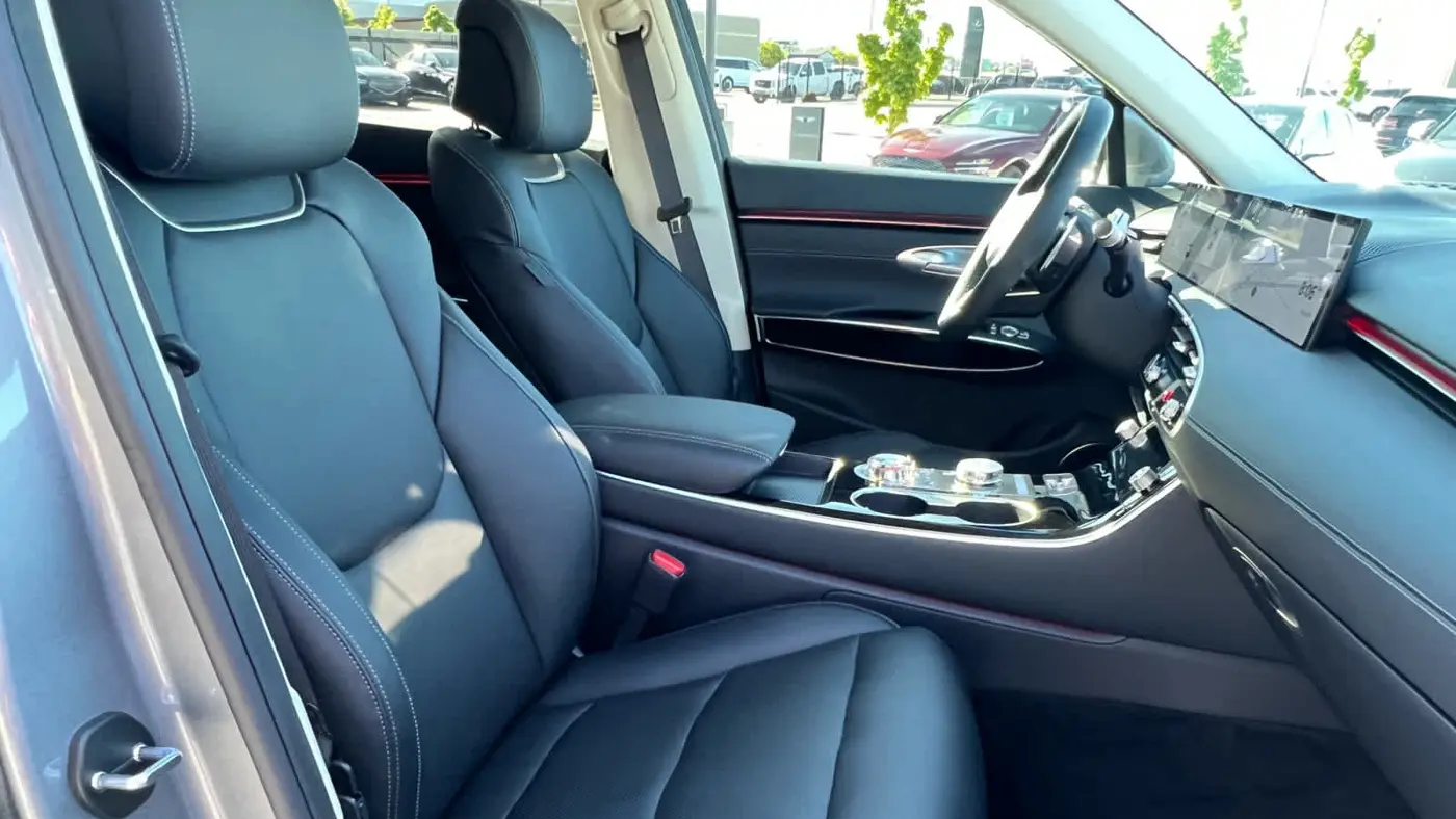 2026 Genesis GV70 2.5T Standard
