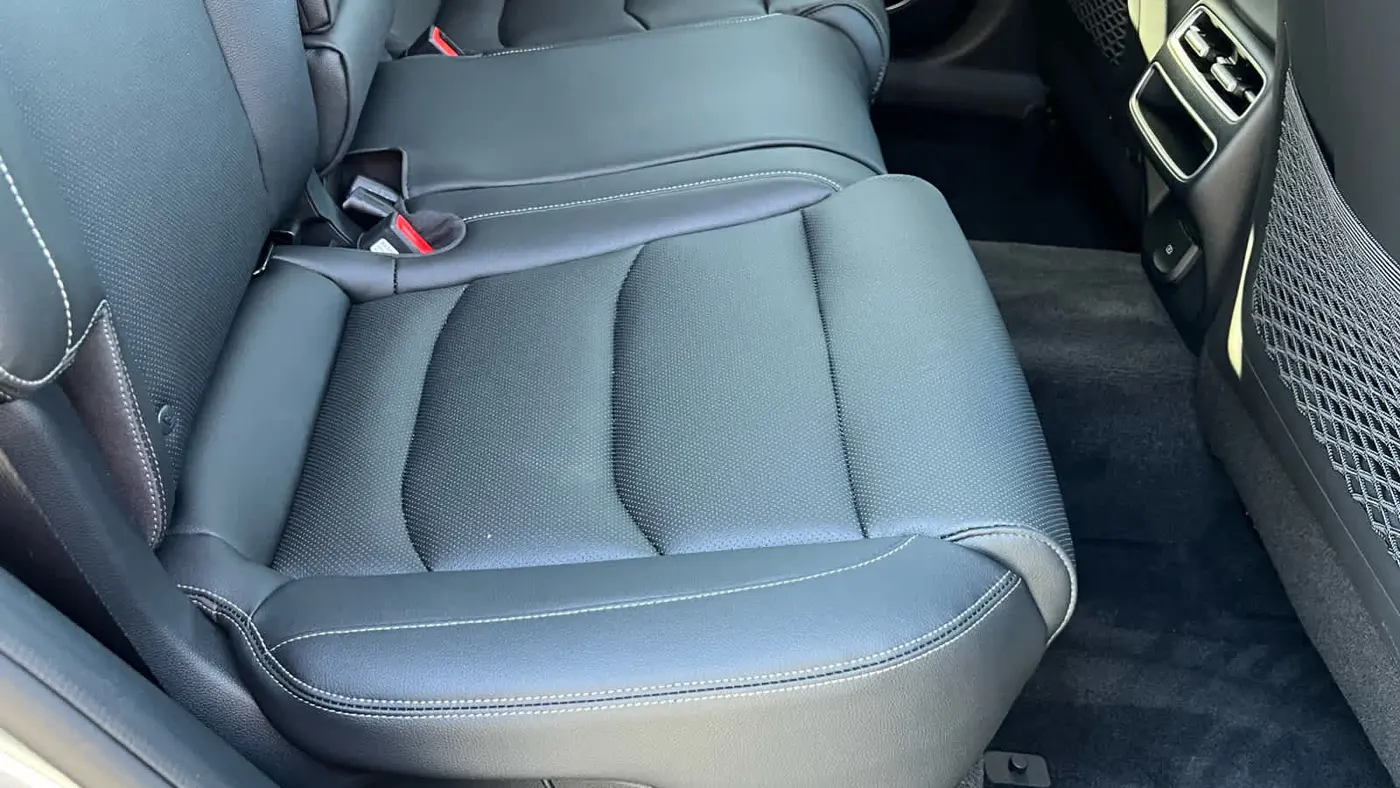 2026 Genesis GV70 2.5T Standard